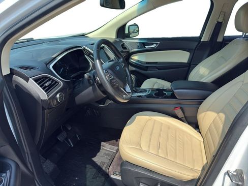 Used 2017 Ford Edge SEL w/ Equipment Group 201A AWD/4WD image 9