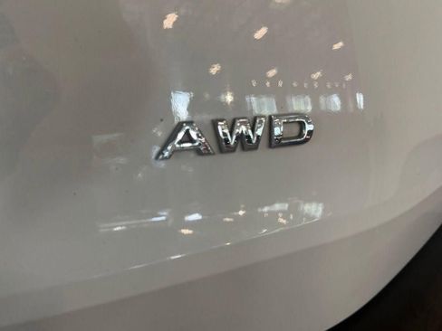 Used 2022 Nissan Rogue S AWD/4WD image 23