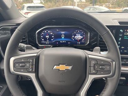 New 2025 Chevrolet Silverado 1500 LT