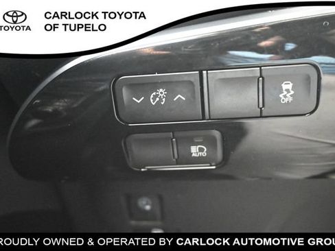 Used 2022 Toyota Prius Prime XLE w/ Protection Package (TMS) FWD image 15