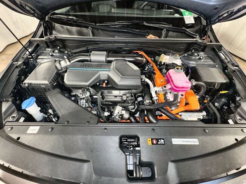 Certified 2025 Kia Sportage LX image 28