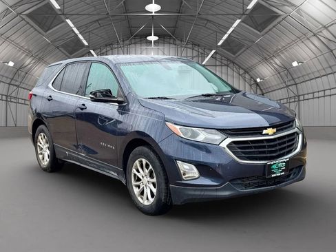 Used 2018 Chevrolet Equinox LT image 1
