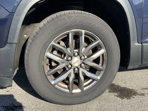 Used 2017 GMC Acadia SLT image 14