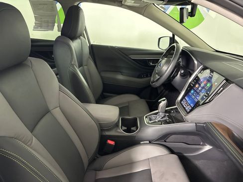 Certified 2025 Subaru Outback Onyx Edition w/ Tech Package 2 AWD/4WD image 31