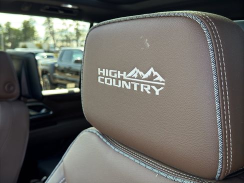 Used 2023 Chevrolet Tahoe High Country w/ Advanced Technology Package image 13