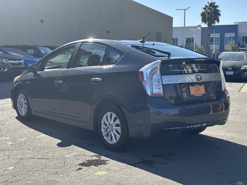 Used 2014 Toyota Prius Prime Plug-In Hybrid FWD image 4