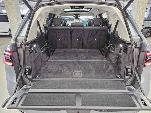Used 2024 BMW X7 xDrive40i image 29