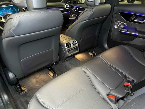 Used 2025 Mercedes-Benz C 300 4MATIC Sedan image 18