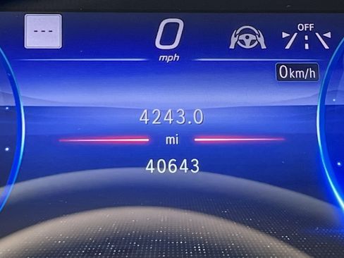 Used 2022 Mercedes-Benz EQS 580 4MATIC Sedan image 22