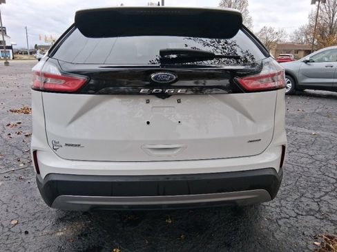 Used 2022 Ford Edge SEL image 4