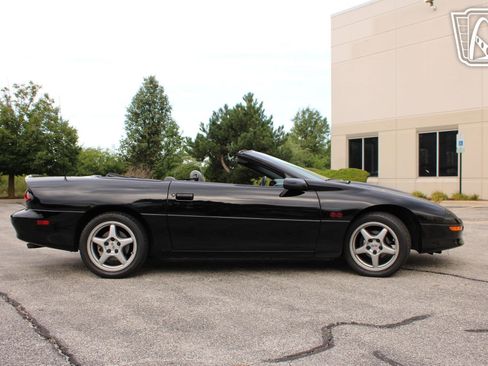 Used 1997 Chevrolet Camaro SS w/ SS Alteration Pkg image 18