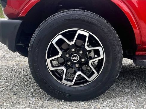 Used 2023 Ford Bronco Outer Banks AWD/4WD image 8