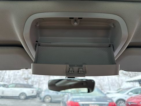 Used 2018 Volkswagen Passat 2.0T SE image 54