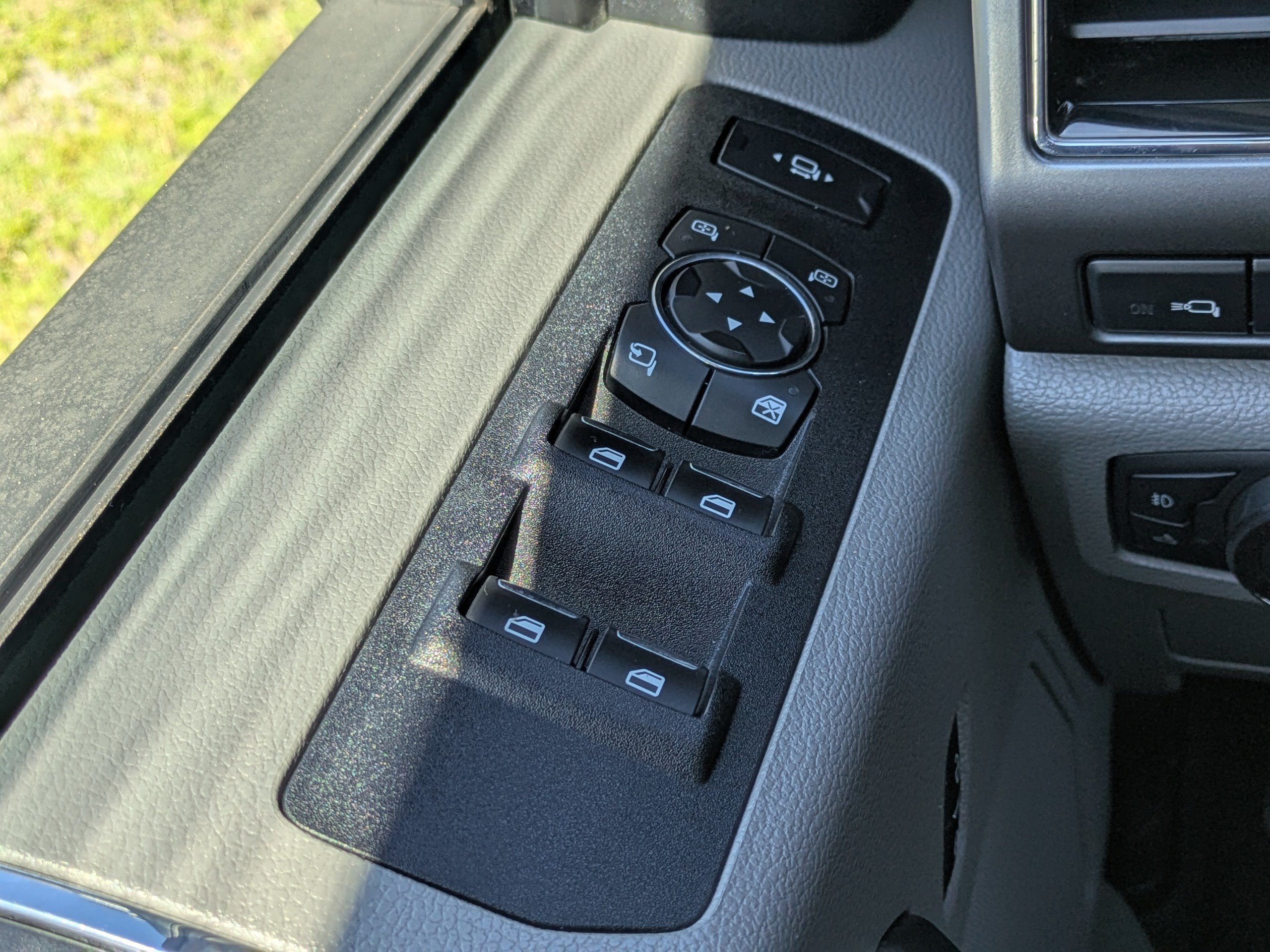 Used 2019 Ford F250 XLT w/ XLT Premium Package AWD/4WD image 20