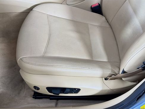 Used 2011 BMW 328i Sedan image 22