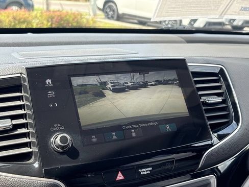 Used 2019 Honda Pilot Touring image 35