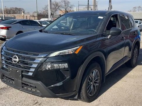 Used 2025 Nissan Rogue S image 26