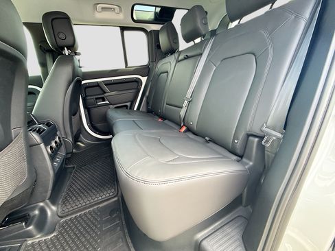 New 2026 Land Rover Defender 110 X-Dynamic SE AWD/4WD image 21