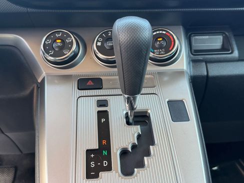Used 2014 Scion xB FWD image 25