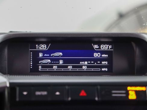 Used 2022 Subaru Ascent Limited AWD/4WD image 18