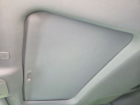 Certified 2025 Toyota Highlander XLE FWD image 22