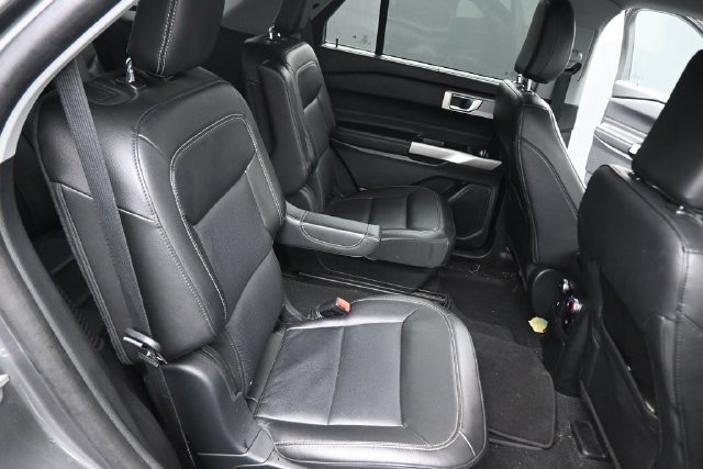 Used 2023 Ford Explorer Limited w/ Hybrid Equipment Group 310A AWD/4WD image 16