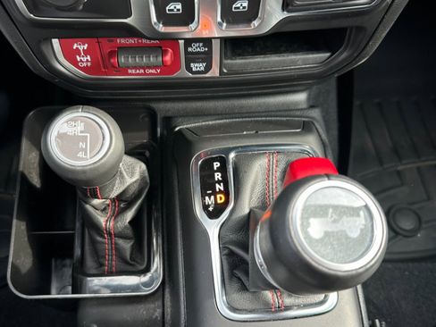 Used 2023 Jeep Wrangler Rubicon w/ LED Lighting Group image 13