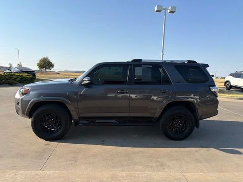 Used 2021 Toyota 4Runner SR5 Premium w/ Moonroof Package AWD/4WD image 4