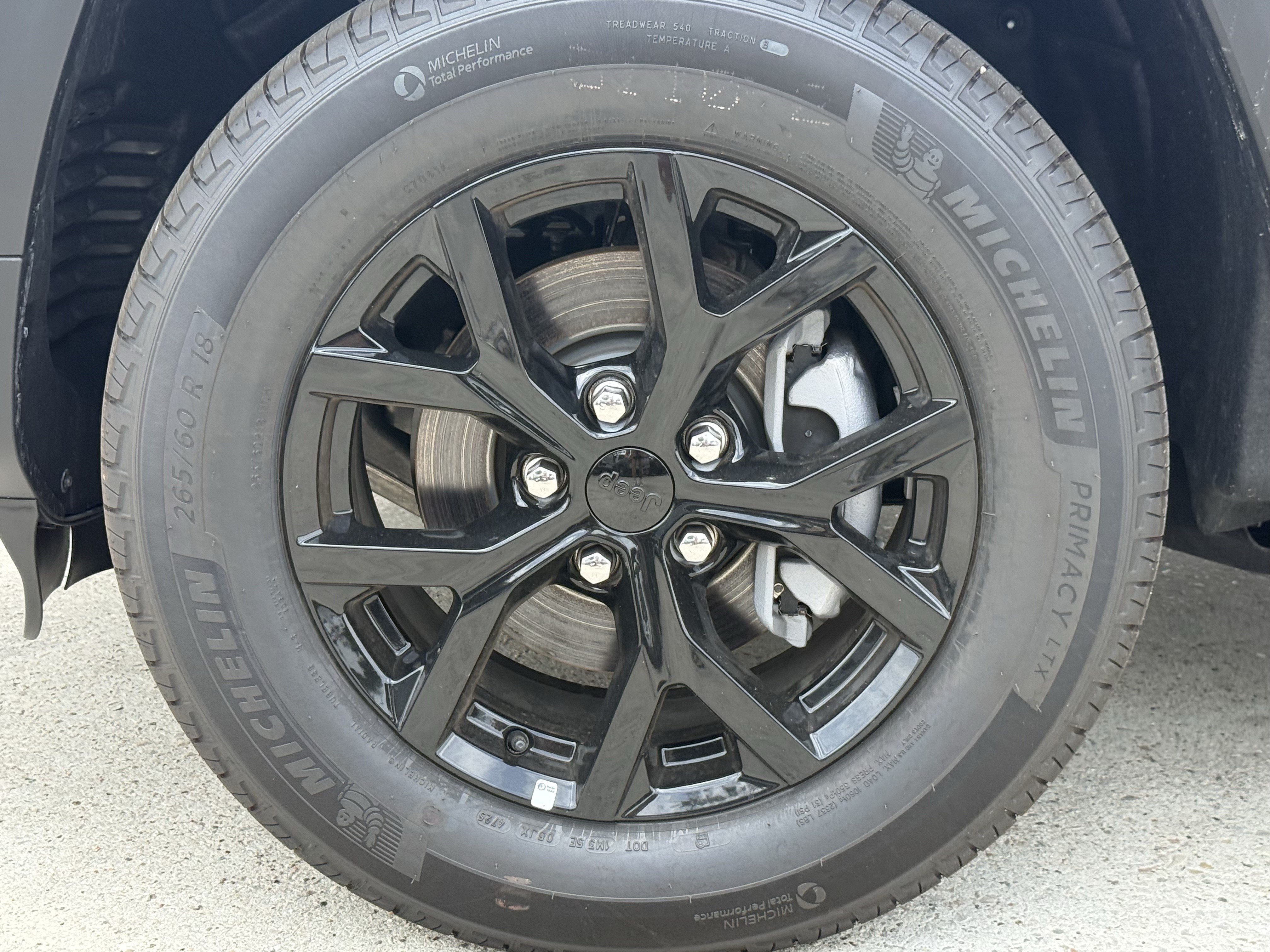New 2026 Jeep Grand Cherokee Altitude RWD image 9