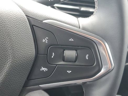 Certified 2025 Chevrolet Trax LT w/ Driver Confidence Package image 22