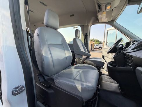 Used 2017 Ford Transit 350 XL RWD image 17