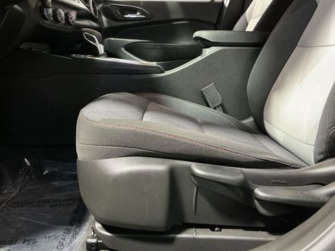 Used 2024 Chevrolet Trax RS w/ Driver Confidence Package image 22