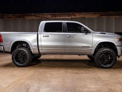 Used 2025 RAM 1500 Lone Star image 11