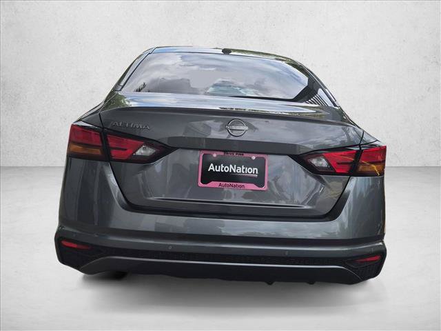 Used 2025 Nissan Altima 2.5 S FWD image 7