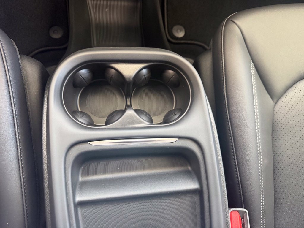 New 2027 Chrysler Pacifica Select w/ Family Tech Group FWD image 19