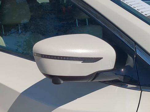 Used 2023 Nissan Murano SL image 12