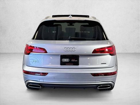 Used 2022 Audi Q5 2.0T Premium Plus w/ Premium Plus Package AWD/4WD image 6