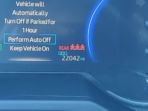 Used 2023 Toyota RAV4 SE image 18