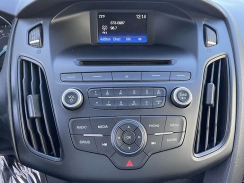 Used 2016 Ford Focus SE image 18