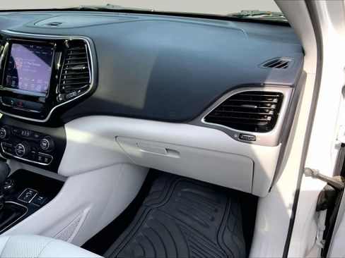 Used 2020 Jeep Cherokee Limited AWD/4WD image 19