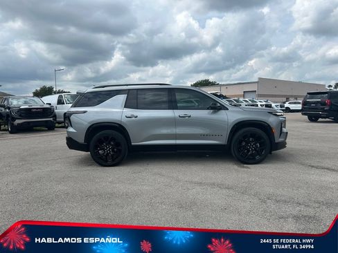 Certified 2024 Chevrolet Traverse RS AWD/4WD image 4