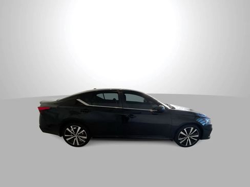 Used 2022 Nissan Altima 2.5 SR image 9
