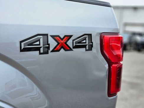 Used 2020 Ford F150 Lariat image 15