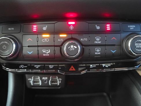 Used 2023 Dodge Durango GT AWD/4WD image 36