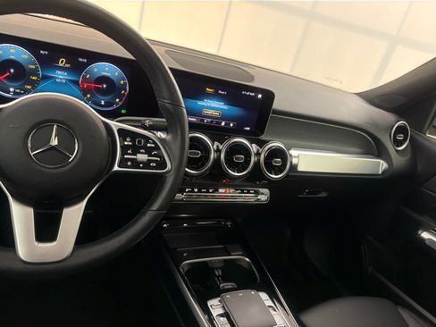 Used 2020 Mercedes-Benz GLB 250 4MATIC image 18