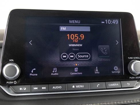 Used 2023 Nissan Rogue SV w/ SV Premium B Package image 23