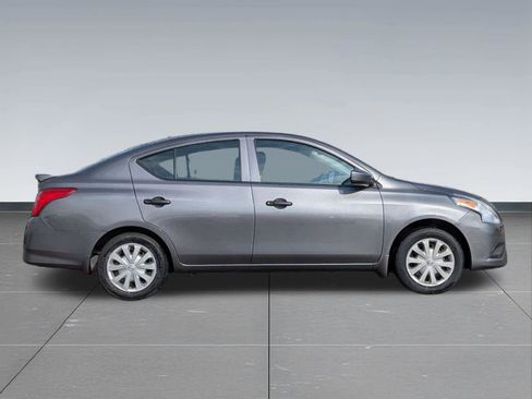 Used 2017 Nissan Versa S Plus FWD image 6