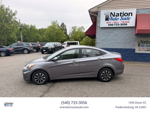 Used 2016 Hyundai Accent SE FWD image 3
