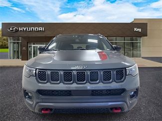 Used 2023 Jeep Compass Trailhawk video 2
