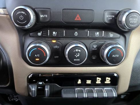 Used 2022 RAM 1500 Laramie image 17